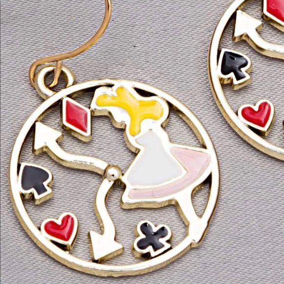 ALICE IN WONDERLAND dangle drop earrings NWT - Picture 3 of 3